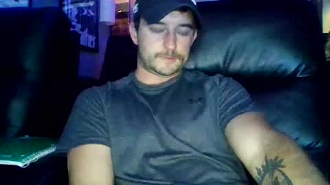 Snapshot of captainjkyachty chatting on May 13, 2026, 10:27 pm Jkyachtyxx online show from May 13, 2026, 10:27 pm