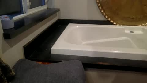 Jay online show from February 19, 2025, 1:40 am