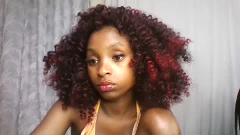 Snapshot of carababey chatting on April 16, 2026, 11:51 pm carababey online show from April 16, 2026, 11:51 pm