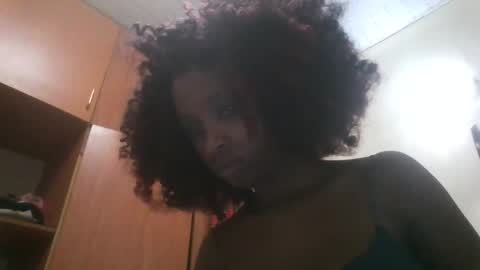 Snapshot of carababey chatting on April 19, 2026, 4:50 pm carababey online show from April 19, 2026, 4:50 pm