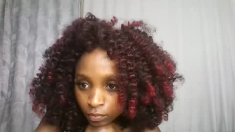 Snapshot of carababey chatting on April 21, 2026, 1:53 am carababey online show from April 21, 2026, 1:53 am