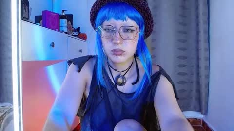 Snapshot of caraenaranja chatting on November 19, 2025, 1:16 am Amy online show from November 19, 2025, 1:16 am