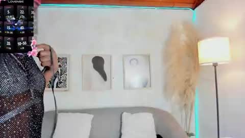 caramel_kiss_ online show from June 25, 2026, 12:31 pm