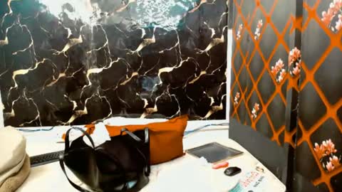 caramelminxx_ online show from July 9, 2026, 7:56 am
