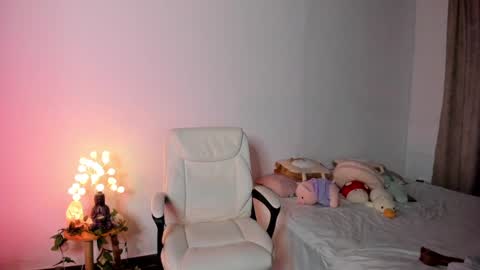              online show from December 24, 2024, 1:06 am