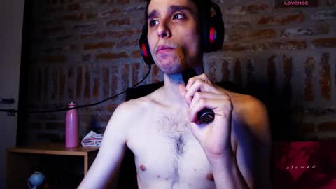 carameltoy4 online show from March 4, 2026, 7:20 pm