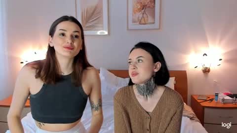 caressyourself online show from January 5, 2025, 8:11 am