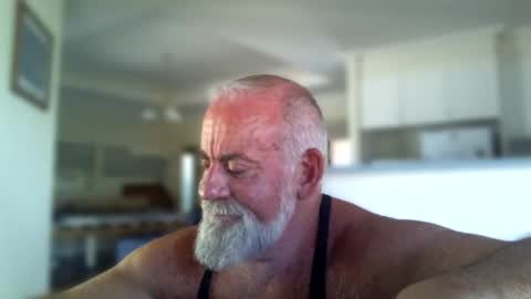 C A Rey online show from February 2, 2026, 3:05 am