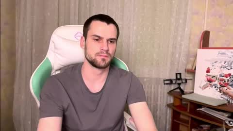 Cari online show from November 28, 2025, 7:38 pm