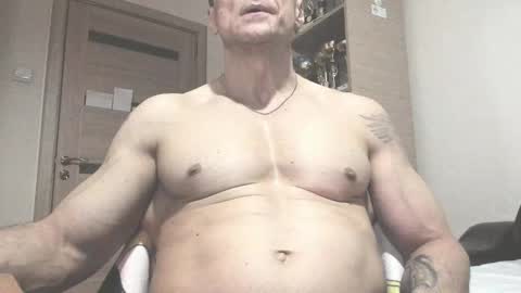 Snapshot of carin_the_body chatting on September 17, 2025, 9:05 pm Laz online show from September 17, 2025, 9:05 pm