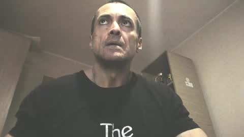 Snapshot of carin_the_body chatting on September 24, 2025, 2:37 am Laz online show from September 24, 2025, 2:37 am