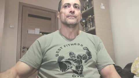 Snapshot of carin_the_body chatting on October 4, 2025, 8:40 pm Laz online show from October 4, 2025, 8:40 pm