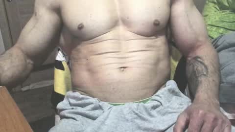 Snapshot of carin_the_body chatting on October 13, 2025, 1:27 am Laz online show from October 13, 2025, 1:27 am