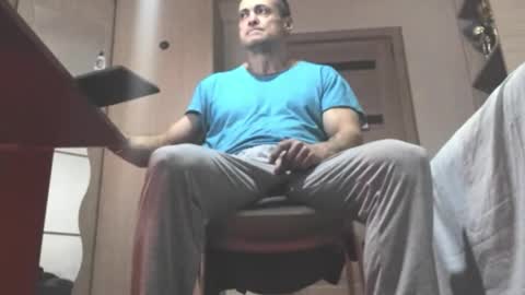 Snapshot of carin_the_body chatting on October 17, 2025, 8:44 pm Laz online show from October 17, 2025, 8:44 pm