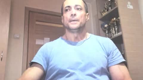 Snapshot of carin_the_body chatting on October 19, 2025, 9:43 am Laz online show from October 19, 2025, 9:43 am