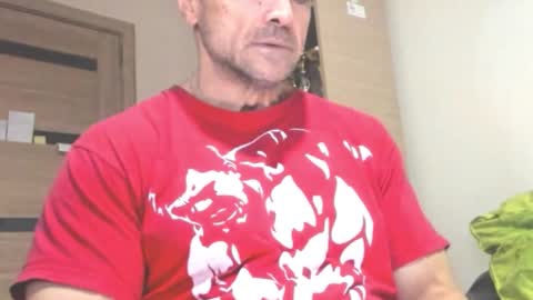 Snapshot of carin_the_body chatting on October 28, 2025, 5:04 pm Laz online show from October 28, 2025, 5:04 pm