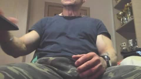 Laz online show from April 30, 2026, 9:19 pm