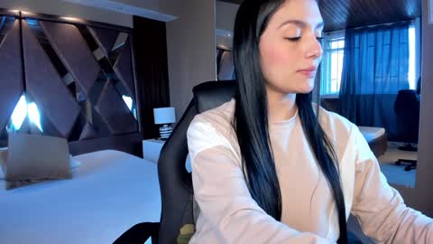 Carina online show from December 18, 2024, 11:45 am