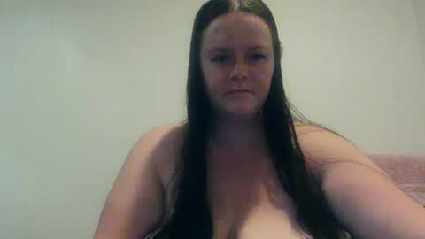 carinabro10 online show from September 27, 2025, 9:14 am