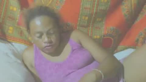 carinesexy69 online show from December 3, 2024, 5:12 pm