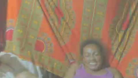 carinesexy69 online show from December 4, 2024, 6:39 pm
