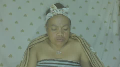 carinesexy69 online show from June 24, 2026, 6:40 pm