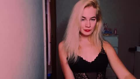 Carin online show from October 13, 2025, 7:58 pm