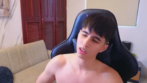 carl_dixon online show from June 22, 2026, 10:51 pm