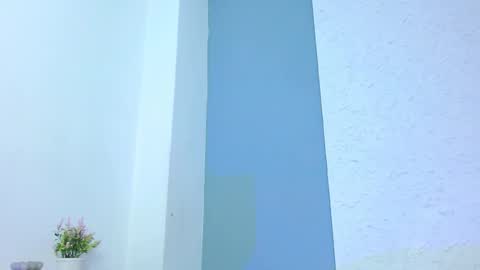 Carla online show from December 1, 2025, 11:48 am