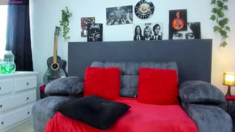 Snapshot of carla_gsex chatting on October 5, 2025, 9:24 pm Carla online show from October 5, 2025, 9:24 pm