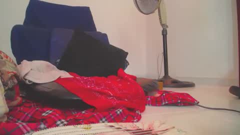 carla_prestige online show from December 17, 2024, 6:31 pm
