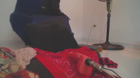 carla_prestige online show from December 24, 2024, 5:23 pm