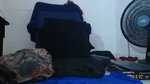 carla_prestige online show from July 3, 2026, 8:37 pm