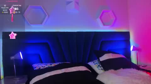 carla online show from November 4, 2025, 4:11 am