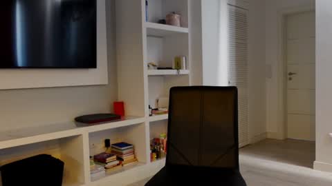 Snapshot of carla_secretary chatting on July 21, 2026, 1:24 pm carla_secretary online show from July 21, 2026, 1:24 pm