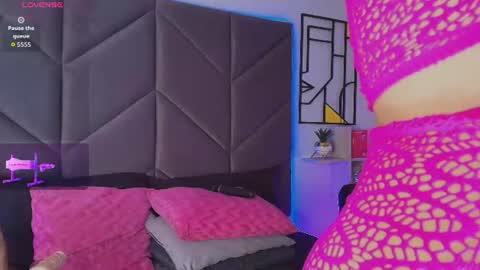 Snapshot of carlaguzman_ chatting on June 22, 2026, 6:27 pm Carla online show from June 22, 2026, 6:27 pm