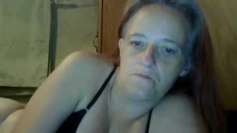 Snapshot of carleeswoman08 chatting on October 20, 2025, 1:00 pm carleeswoman08 online show from October 20, 2025, 1:00 pm