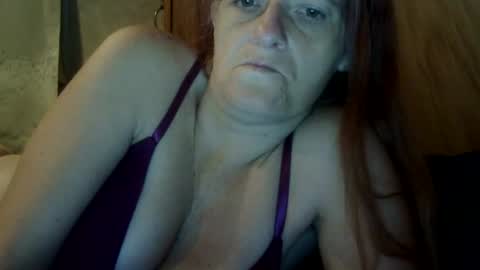 Snapshot of carleeswoman08 chatting on October 24, 2025, 12:12 pm carleeswoman08 online show from October 24, 2025, 12:12 pm