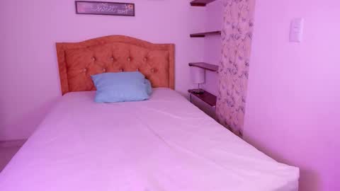 Snapshot of carley_lux chatting on October 15, 2025, 3:12 pm carley lux online show from October 15, 2025, 3:12 pm