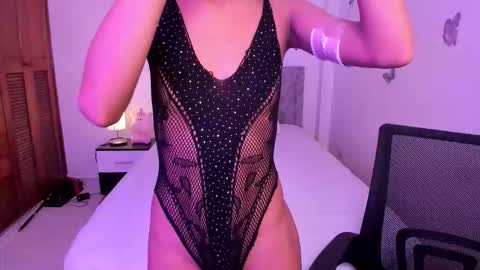 Snapshot of carley_lux chatting on October 22, 2025, 1:33 pm carley lux online show from October 22, 2025, 1:33 pm