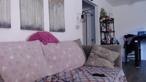 Snapshot of carliecreams chatting on March 5, 2026, 3:08 pm Carlie online show from March 5, 2026, 3:08 pm