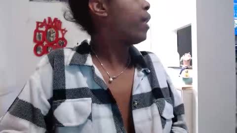 Snapshot of carliecreams chatting on March 12, 2026, 9:43 pm Carlie online show from March 12, 2026, 9:43 pm