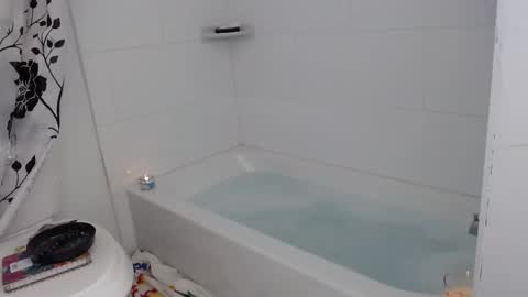 Snapshot of carliecreams chatting on March 14, 2026, 6:57 pm Carlie online show from March 14, 2026, 6:57 pm