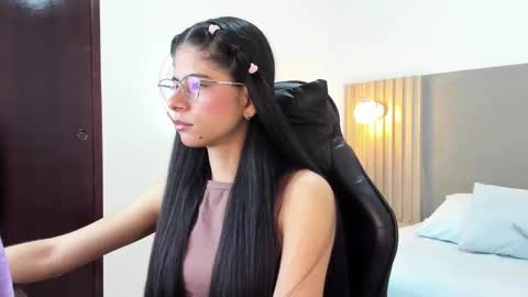 Snapshot of carlina_15 chatting on September 11, 2025, 12:16 pm C A R L I N A online show from September 11, 2025, 12:16 pm