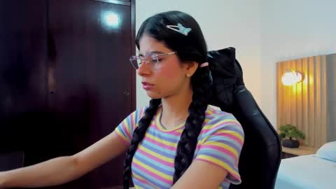 Snapshot of carlina_15 chatting on September 15, 2025, 12:16 pm C A R L I N A online show from September 15, 2025, 12:16 pm