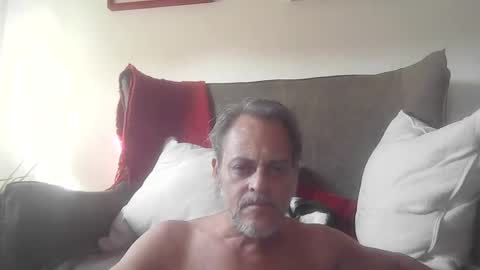Snapshot of carlo76mx chatting on January 5, 2026, 10:13 pm carlo online show from January 5, 2026, 10:13 pm
