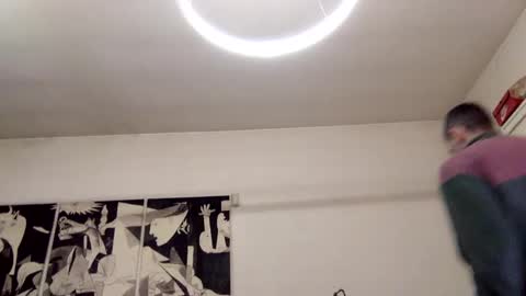 Snapshot of carlos037tm chatting on January 4, 2025, 1:21 pm Carlos online show from January 4, 2025, 1:21 pm