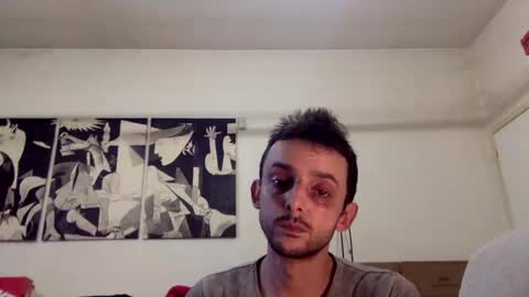 Snapshot of carlos037tm chatting on February 10, 2025, 9:58 pm Carlos online show from February 10, 2025, 9:58 pm