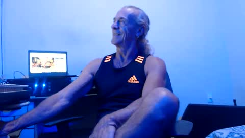 carlos online show from June 10, 2026, 1:50 am