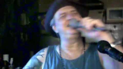 carlos712009 online show from March 13, 2026, 7:04 am